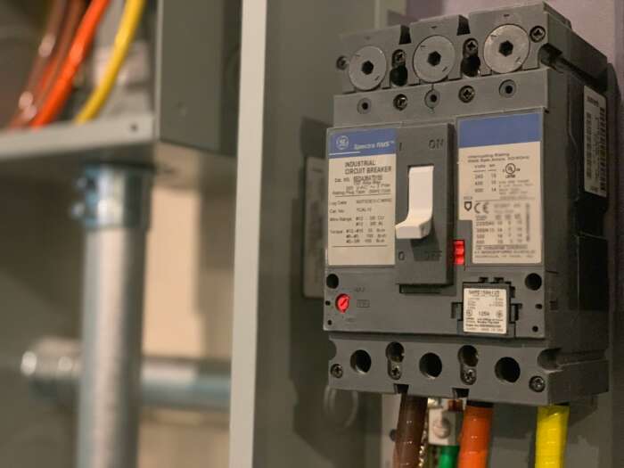 Circuit breaker electrical repair